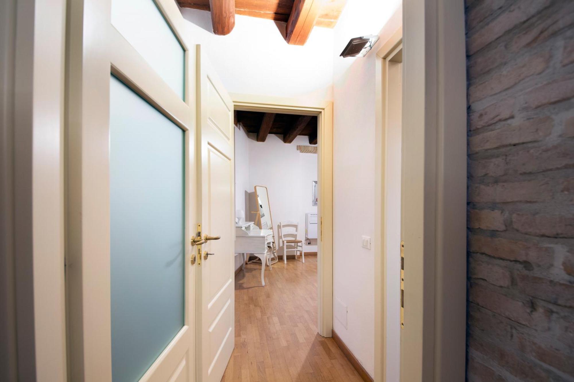 Suite Martini Al Castello Κάλιαρι Δωμάτιο φωτογραφία