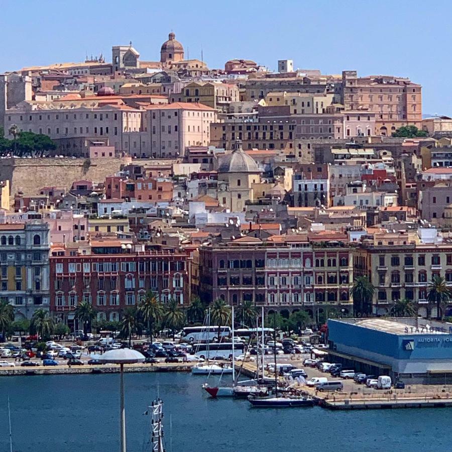 Suite Martini Al Castello Κάλιαρι Εξωτερικό φωτογραφία